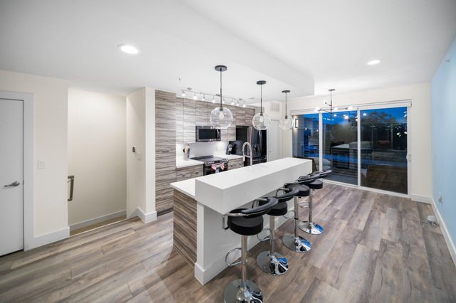 604 N Bluff DR 247, Austin, TX 78745