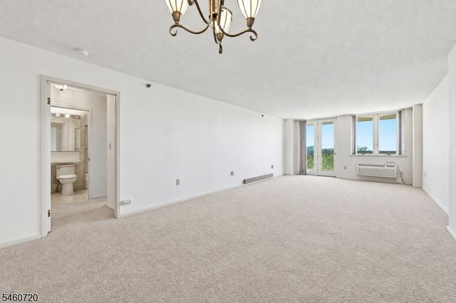 10 SMITH MANOR BLVD 607, West Orange Twp., NJ 07052
