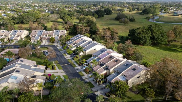 1989 Canterbury Circle, Wellington, FL 33414