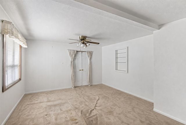 2818 E Grand Avenue, Des Moines, IA 50317
