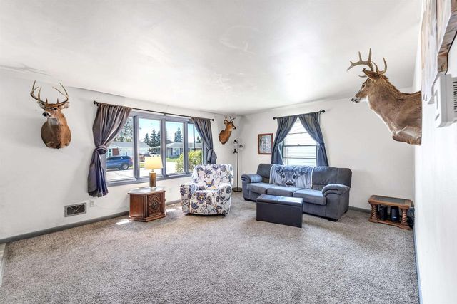 1651 DEBRA LANE, Green Bay, WI 54302