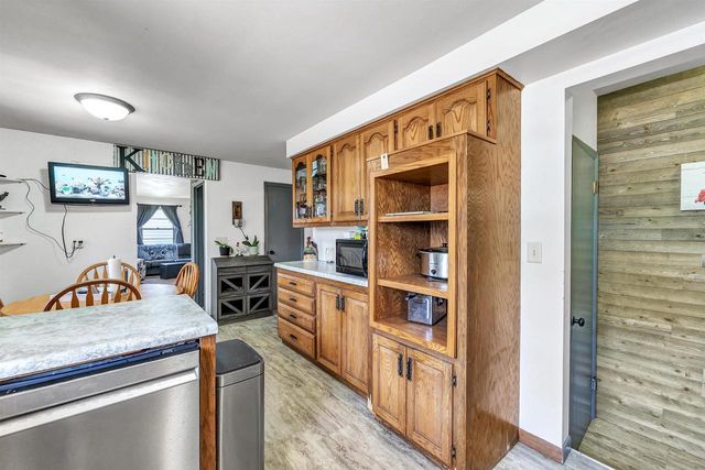 1651 DEBRA LANE, Green Bay, WI 54302