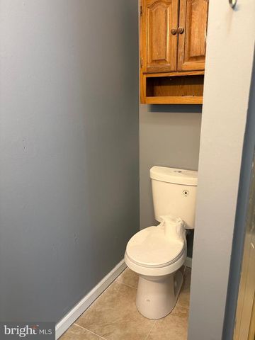 8249 EDEN LN, Pennsauken, NJ 08110