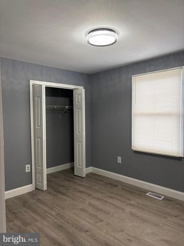 8249 EDEN LN, Pennsauken, NJ 08110