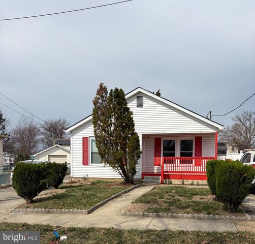 8249 EDEN LN, Pennsauken, NJ 08110