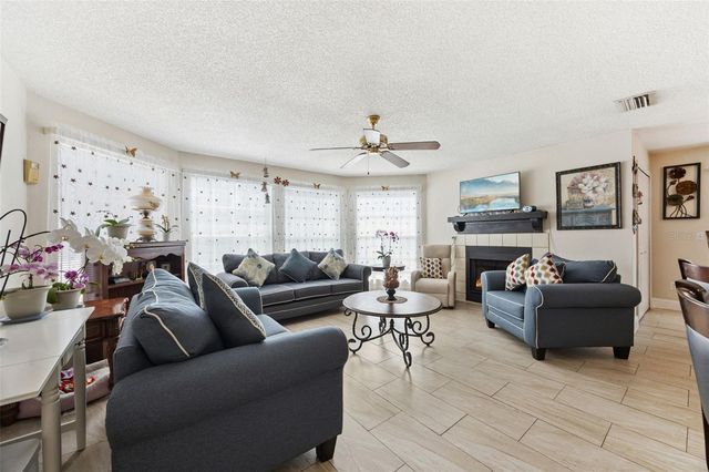 935 NORTHERN DANCER WAY 105, Casselberry, FL 32707