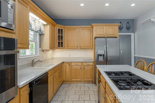 1043 Berea Church Road, Hendersonville, NC 28739