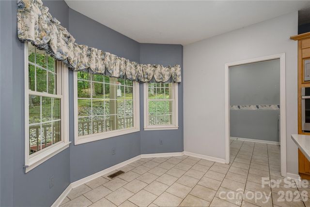 1043 Berea Church Road, Hendersonville, NC 28739