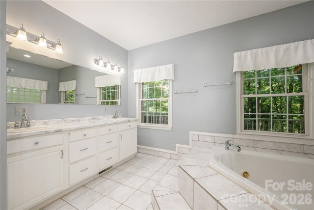 1043 Berea Church Road, Hendersonville, NC 28739