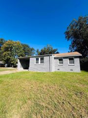 1 Neal Place, North Little Rock, AR 72217