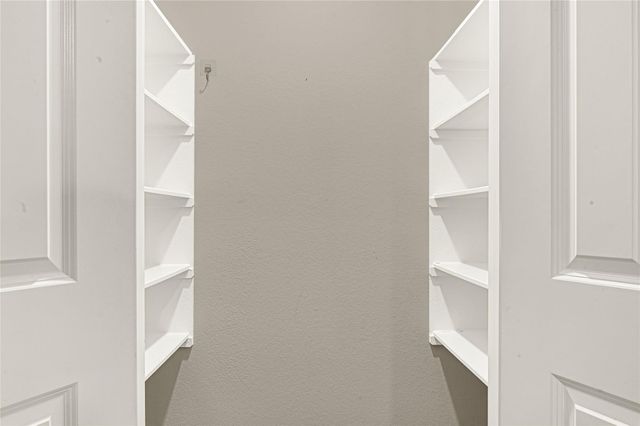 5104 Chapel Heights Dr Drive, Houston, TX 77018