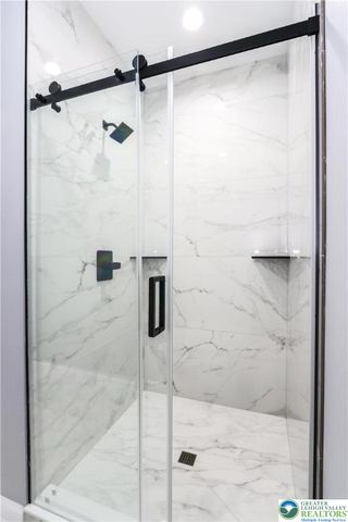 102 Eagle View Run Drive, Tobyhanna Twp, PA 18334