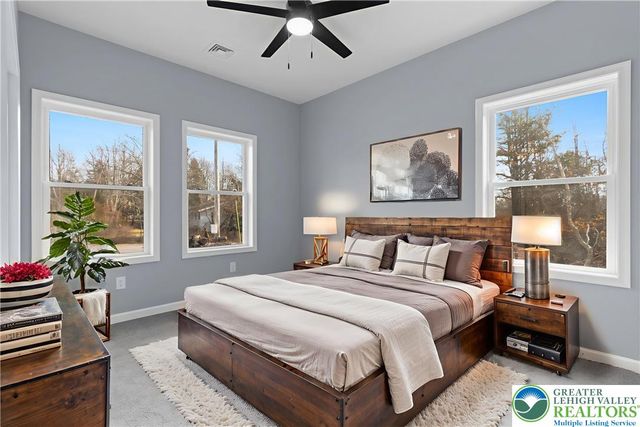 102 Eagle View Run Drive, Tobyhanna Twp, PA 18334