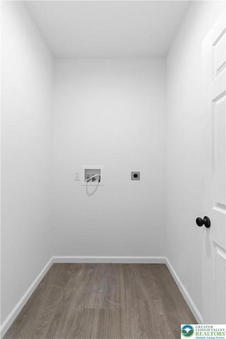 102 Eagle View Run Drive, Tobyhanna Twp, PA 18334