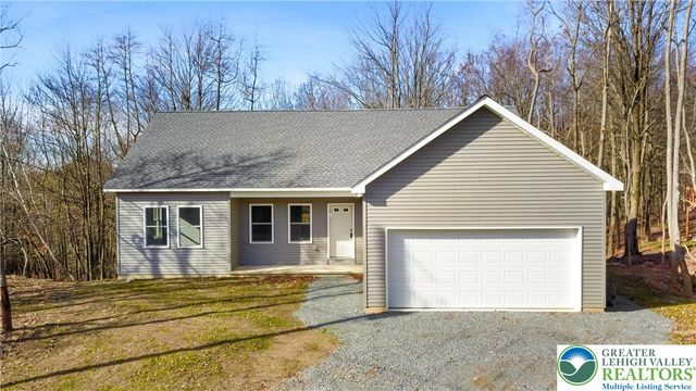 102 Eagle View Run Drive, Tobyhanna Twp, PA 18334
