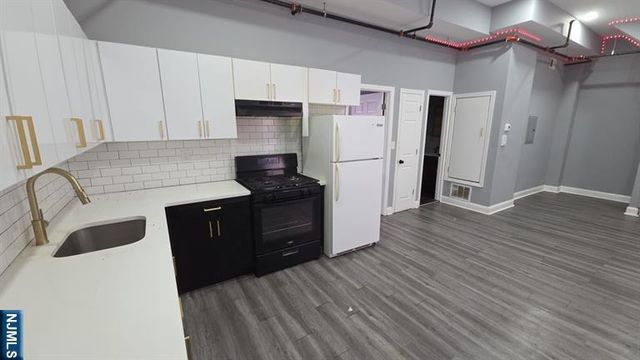 62-64 Lafayette Street 7, Paterson, NJ 07501