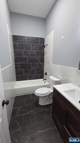 62-64 Lafayette Street 7, Paterson, NJ 07501