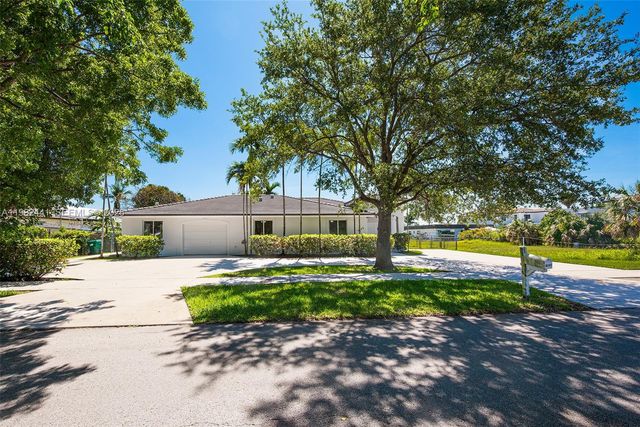 4145 SW 84th Ct, Miami, FL 33155