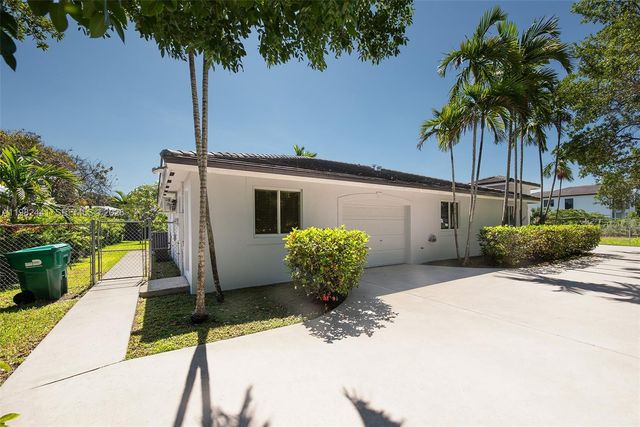 4145 SW 84th Ct, Miami, FL 33155
