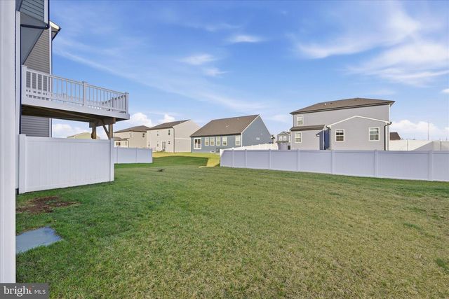 24 ARMISTEAD PL, Charles Town, WV 25414