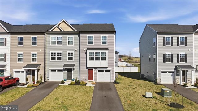 24 ARMISTEAD PL, Charles Town, WV 25414
