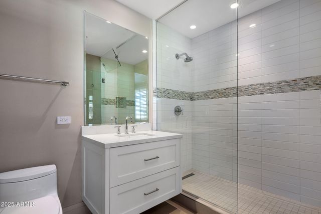 5541 E STELLA Lane, Paradise Valley, AZ 85253