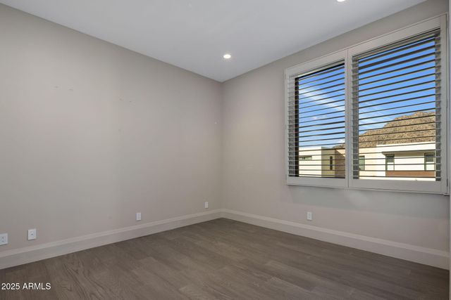 5541 E STELLA Lane, Paradise Valley, AZ 85253