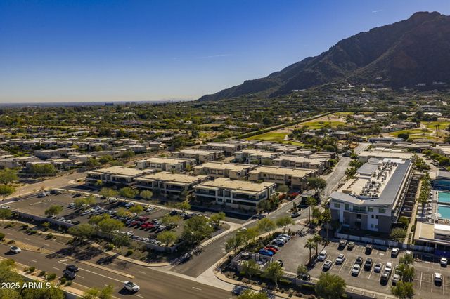 5541 E STELLA Lane, Paradise Valley, AZ 85253