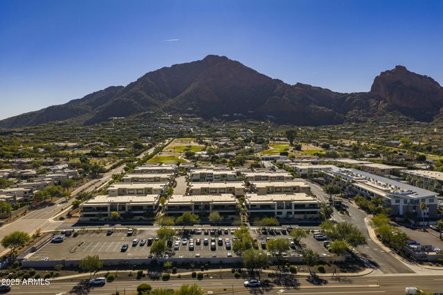 5541 E STELLA Lane, Paradise Valley, AZ 85253