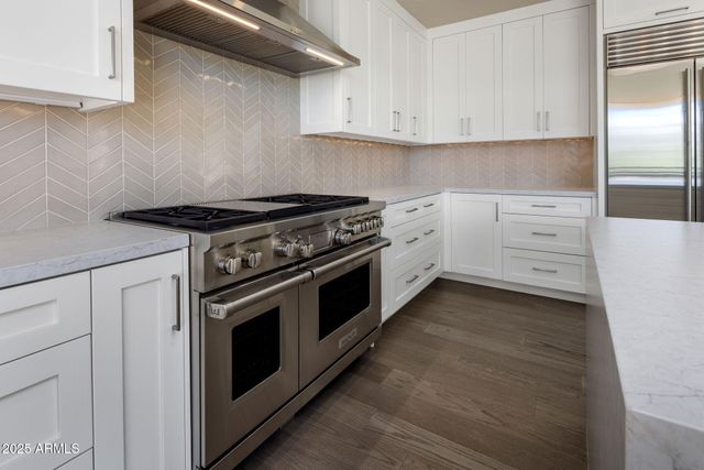 5541 E STELLA Lane, Paradise Valley, AZ 85253