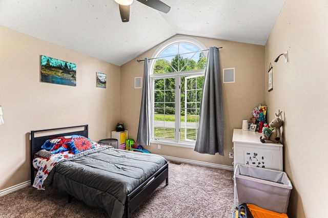55800 Cedar Lane, Paw Paw Twp, MI 49079