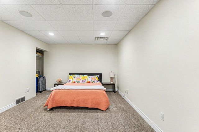 55800 Cedar Lane, Paw Paw Twp, MI 49079