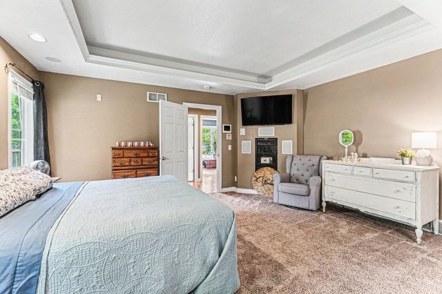 55800 Cedar Lane, Paw Paw Twp, MI 49079