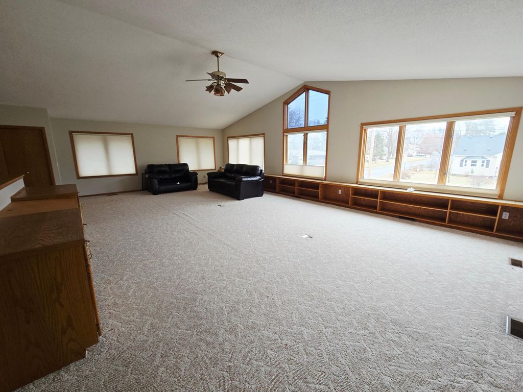 2100 Wentworth Avenue, South Saint Paul, MN 55075 — photo 5