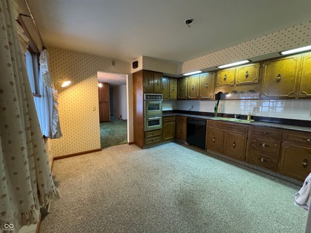 970 E North Street, Mays, IN 46155
