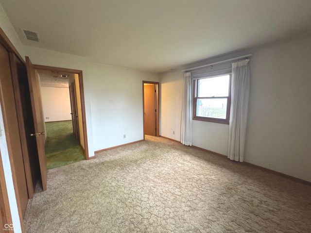 970 E North Street, Mays, IN 46155