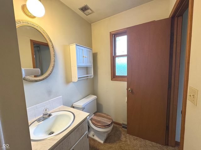 970 E North Street, Mays, IN 46155