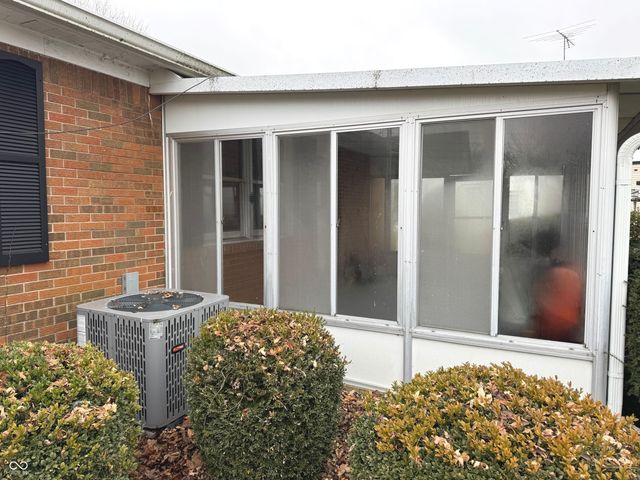 970 E North Street, Mays, IN 46155
