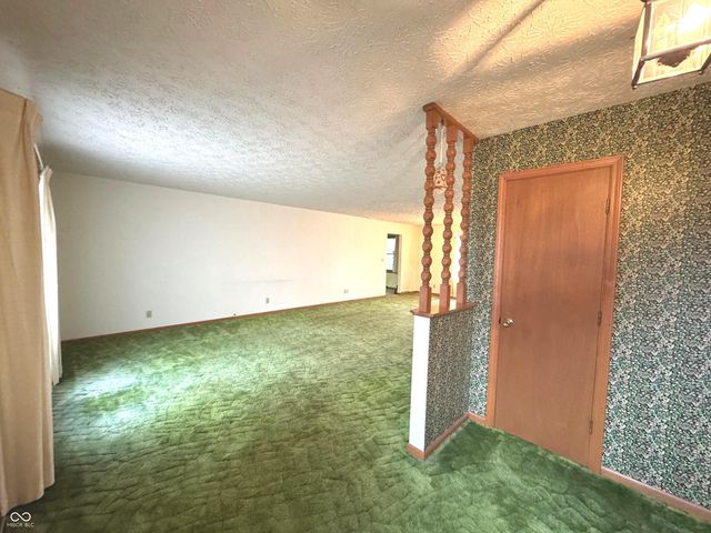 970 E North Street, Mays, IN 46155