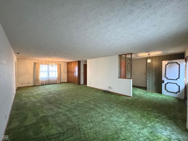 970 E North Street, Mays, IN 46155