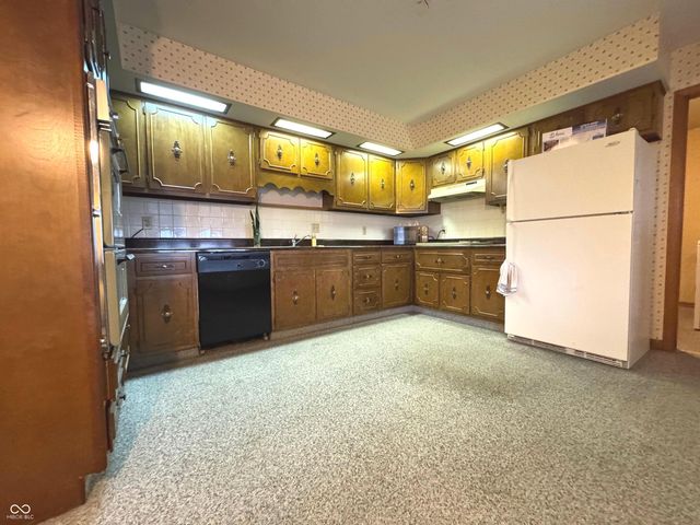 970 E North Street, Mays, IN 46155