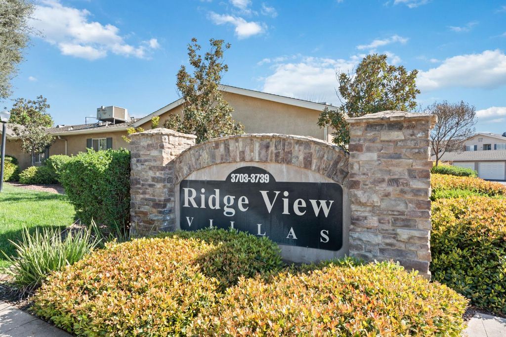 Image 27 of property listing at 3739 W Bullard Avenue # 119, Fresno, CA 93711