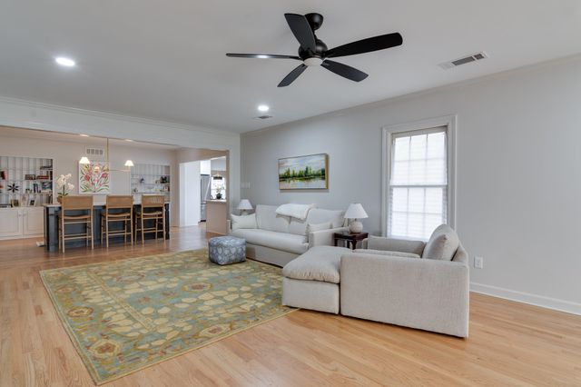 506 PETERSON LAKE RD, Collierville, TN 38017