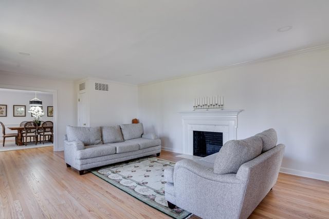 506 PETERSON LAKE RD, Collierville, TN 38017