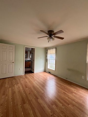 290 Calef Hwy Unit D17, Epping, NH 03042