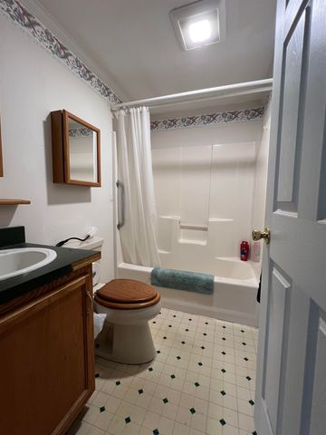 290 Calef Hwy Unit D17, Epping, NH 03042