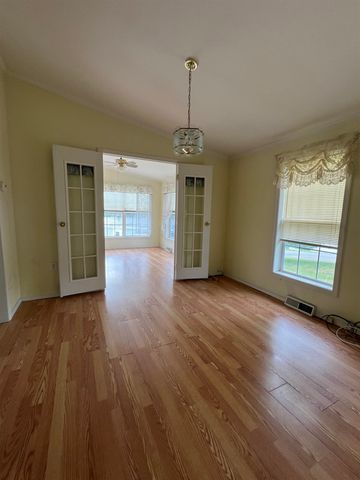 290 Calef Hwy Unit D17, Epping, NH 03042