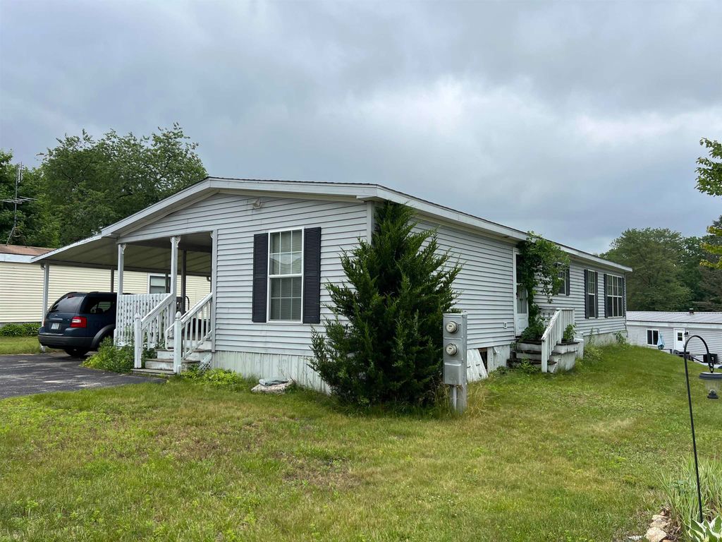 290 Calef Hwy Unit D17, Epping, NH 03042