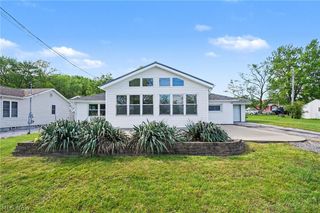 1446 Jersey Street, Lake Milton, OH 44429