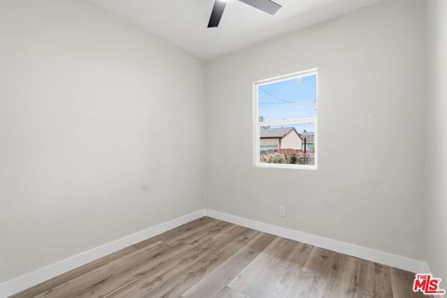 137 W 47th Place, Los Angeles, CA 90037
